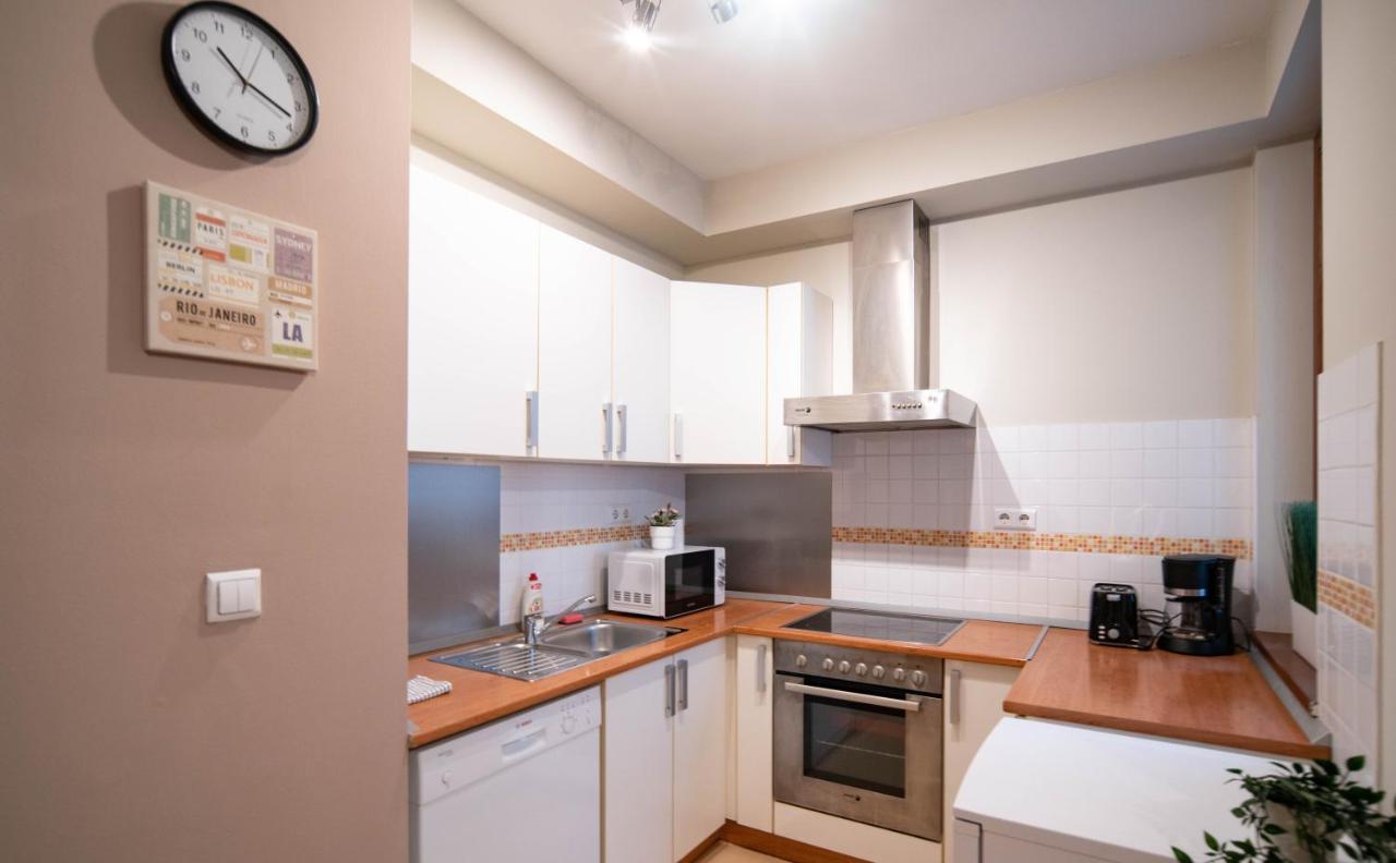 Central Passage For 2, Balcony, Wifi, Ac, Tv Appartement *