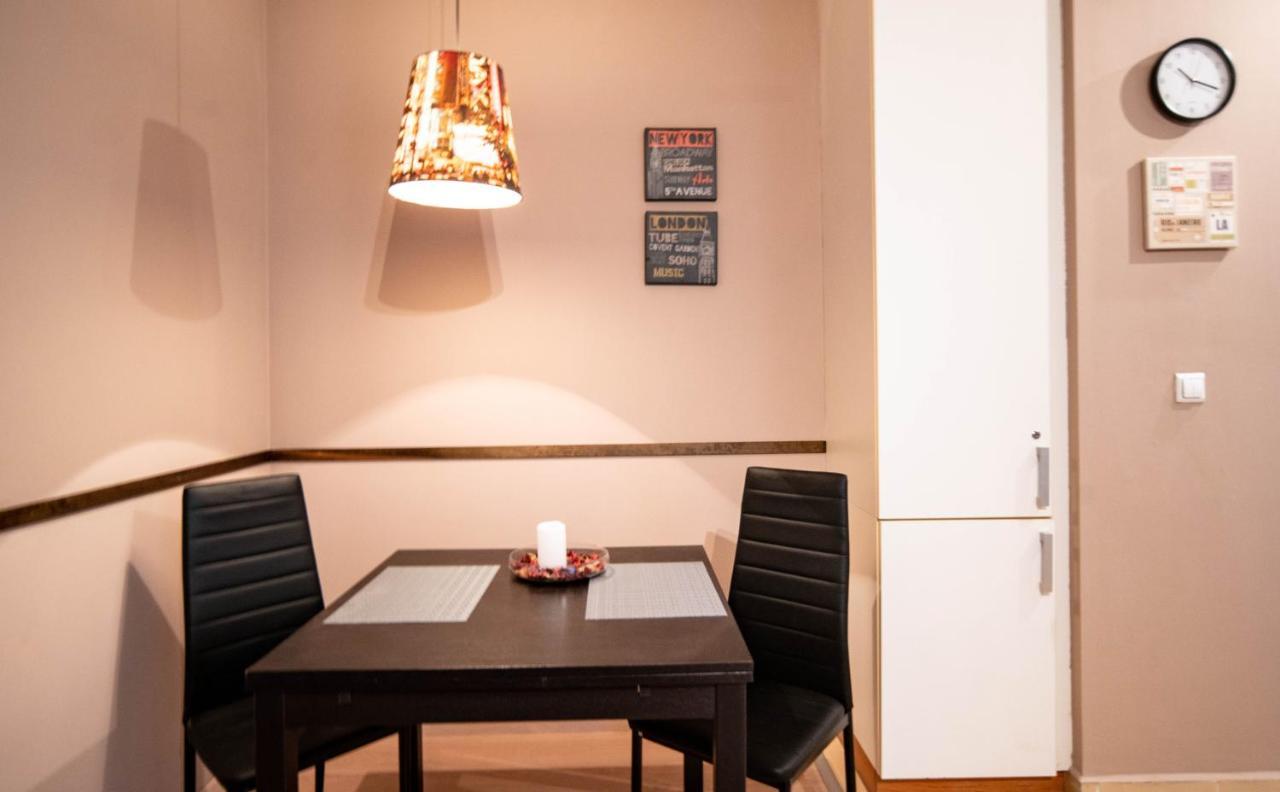 Central Passage For 2, Balcony, Wifi, Ac, Tv Appartement