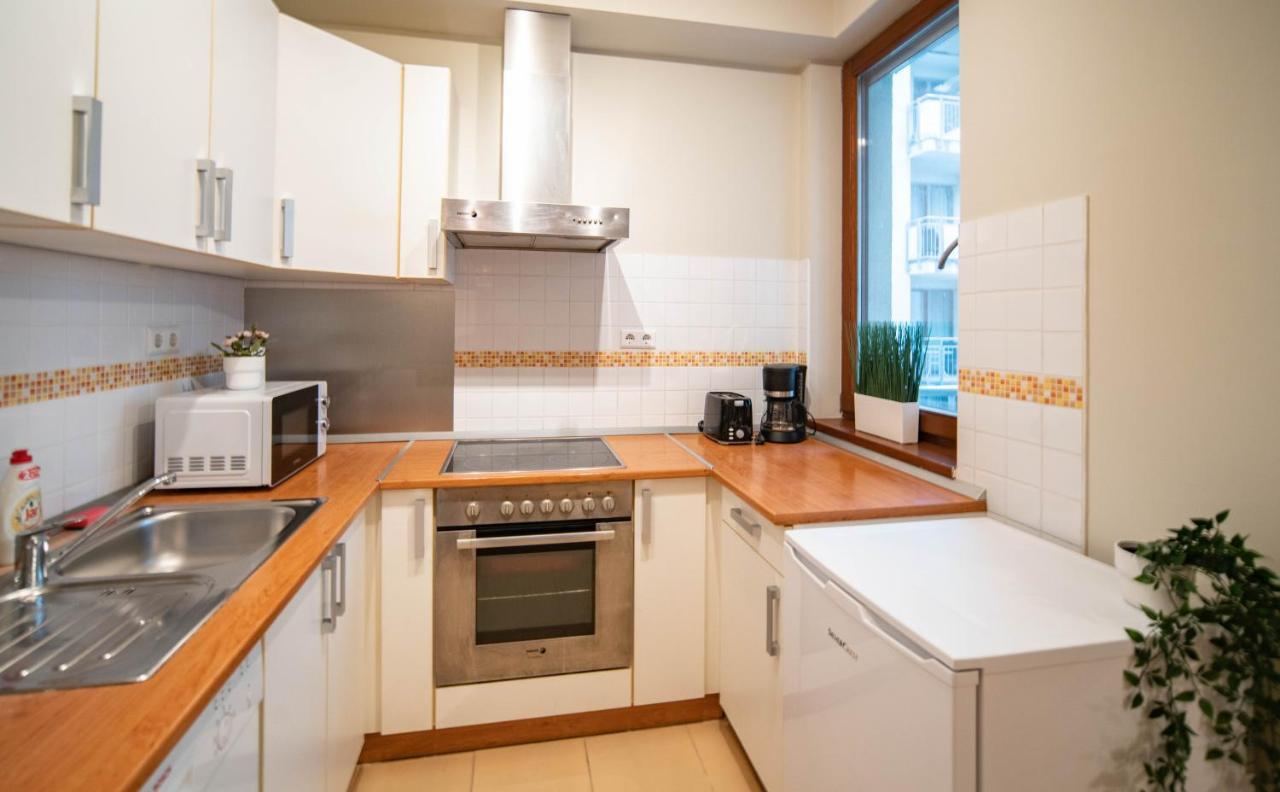 Appartement Central Passage For 2, Balcony, Wifi, Ac, Tv Budapest