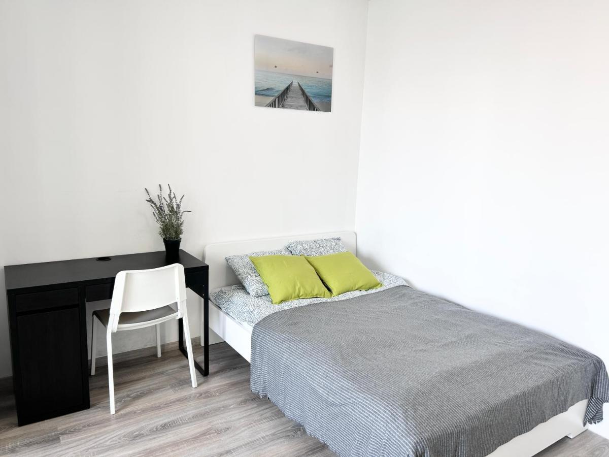 Apartman New 2022 Family&friends Downtown Ac 3br 2ba Free Parking Big Balcony Near Metro&train Station Self Check-in