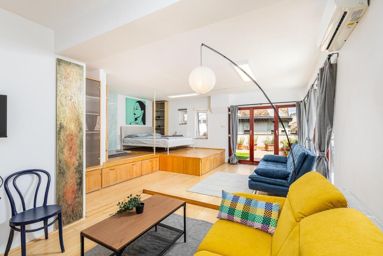 Apartment Center Penthouse - Huge Terrace And Free Parking - Tram/metro - Ac Budapest