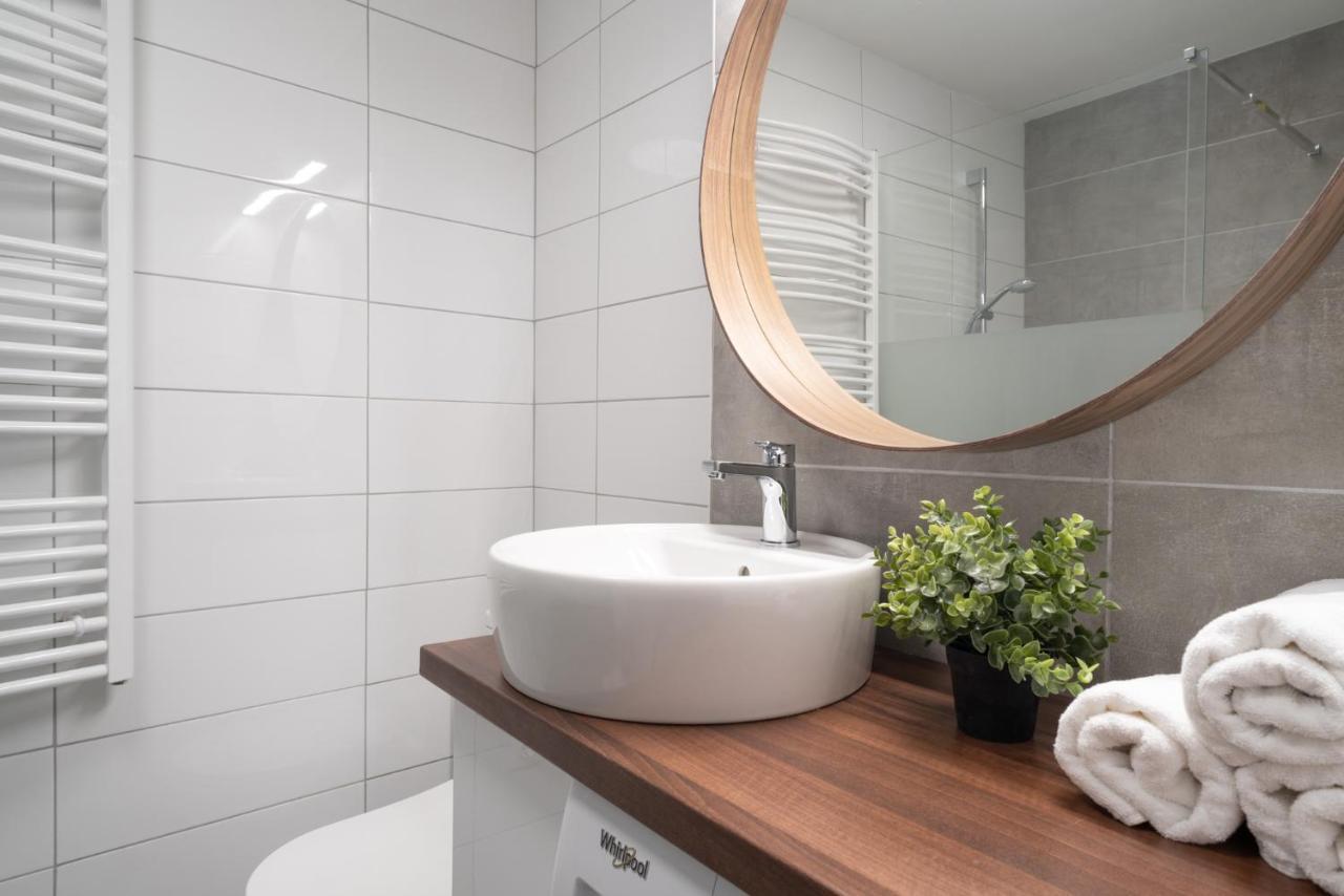Stylish New With View On New York Palace Apartamento