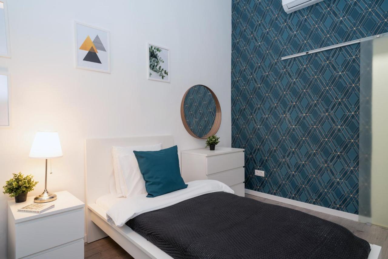 Stylish New With View On New York Palace Apartamento