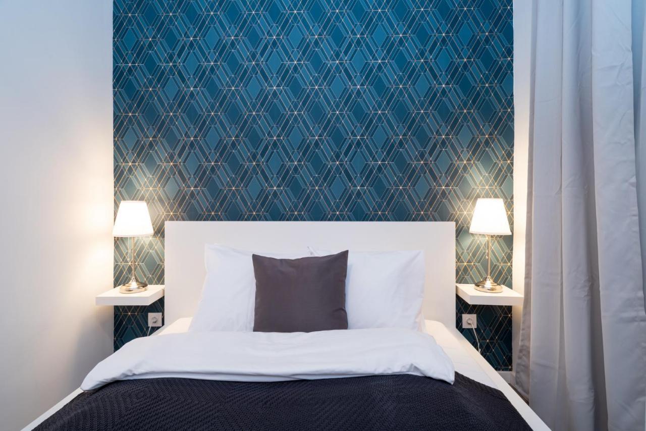 Stylish New With View On New York Palace Apartamento