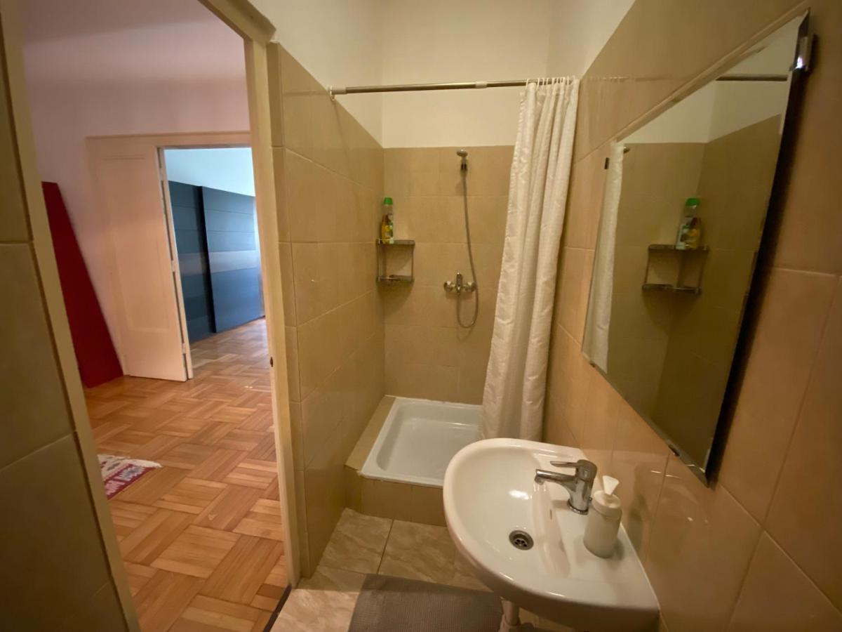 Apartment & And Center