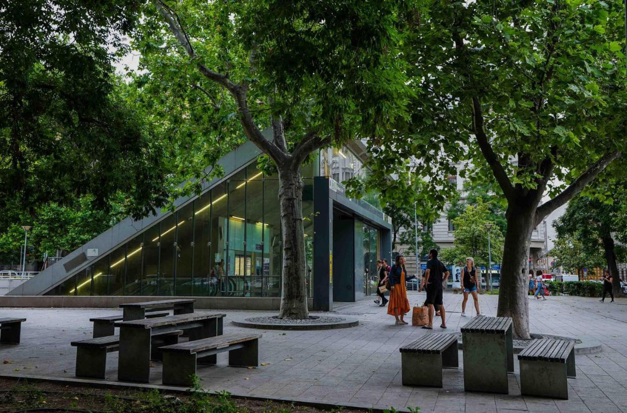 Greenlight Gallery By Newave * Budapest