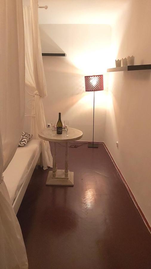 Purple Romantic Apartment