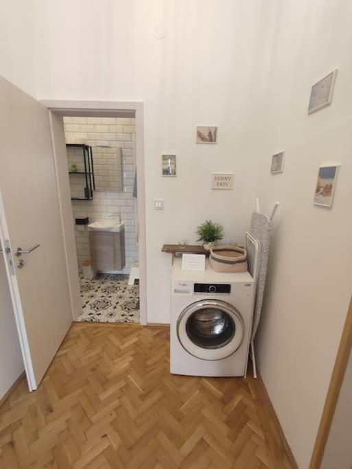 Apartment Hidden Gem For A Homey Getaway *