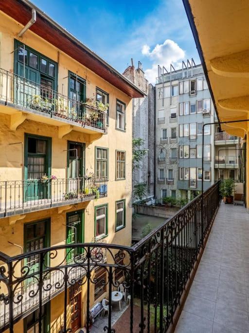 Apartamento Mexicopo With Garage Budapest