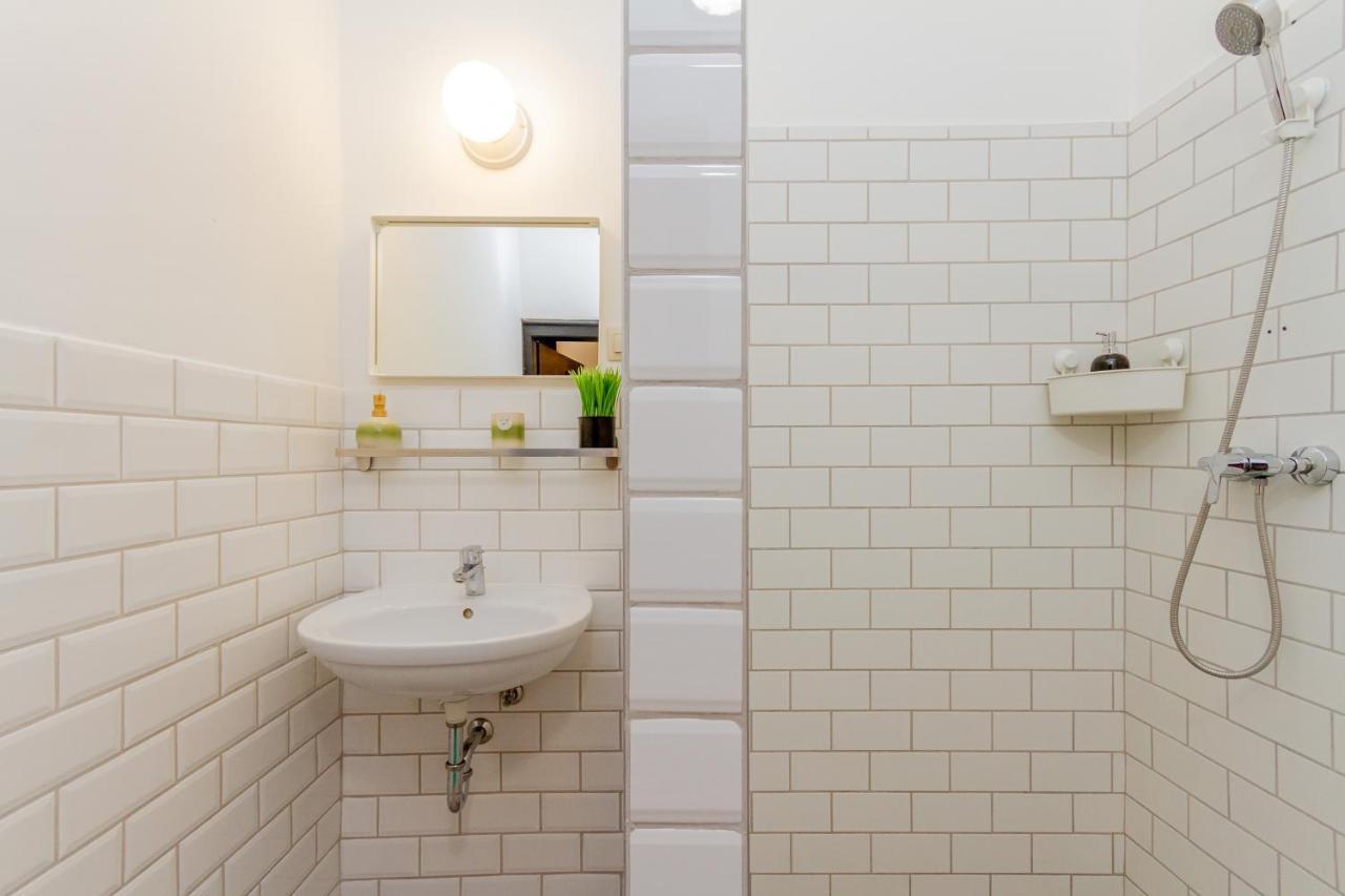 Apartment @ Jaszai Mari Square *