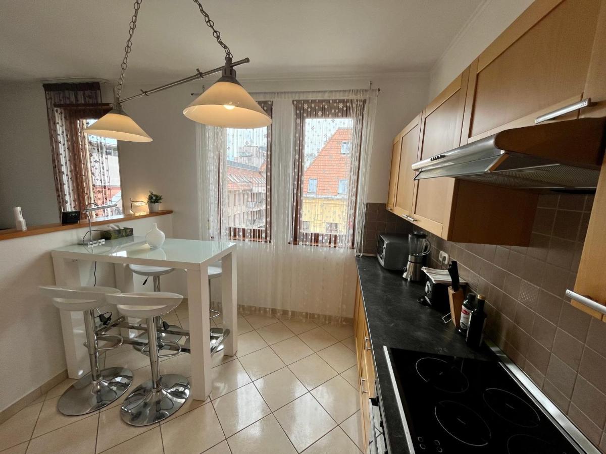 Charlies With Free Garage * Budapest