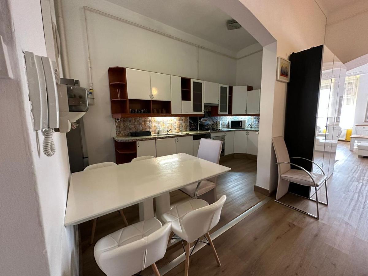 Apartamento Park Danubes View Market
