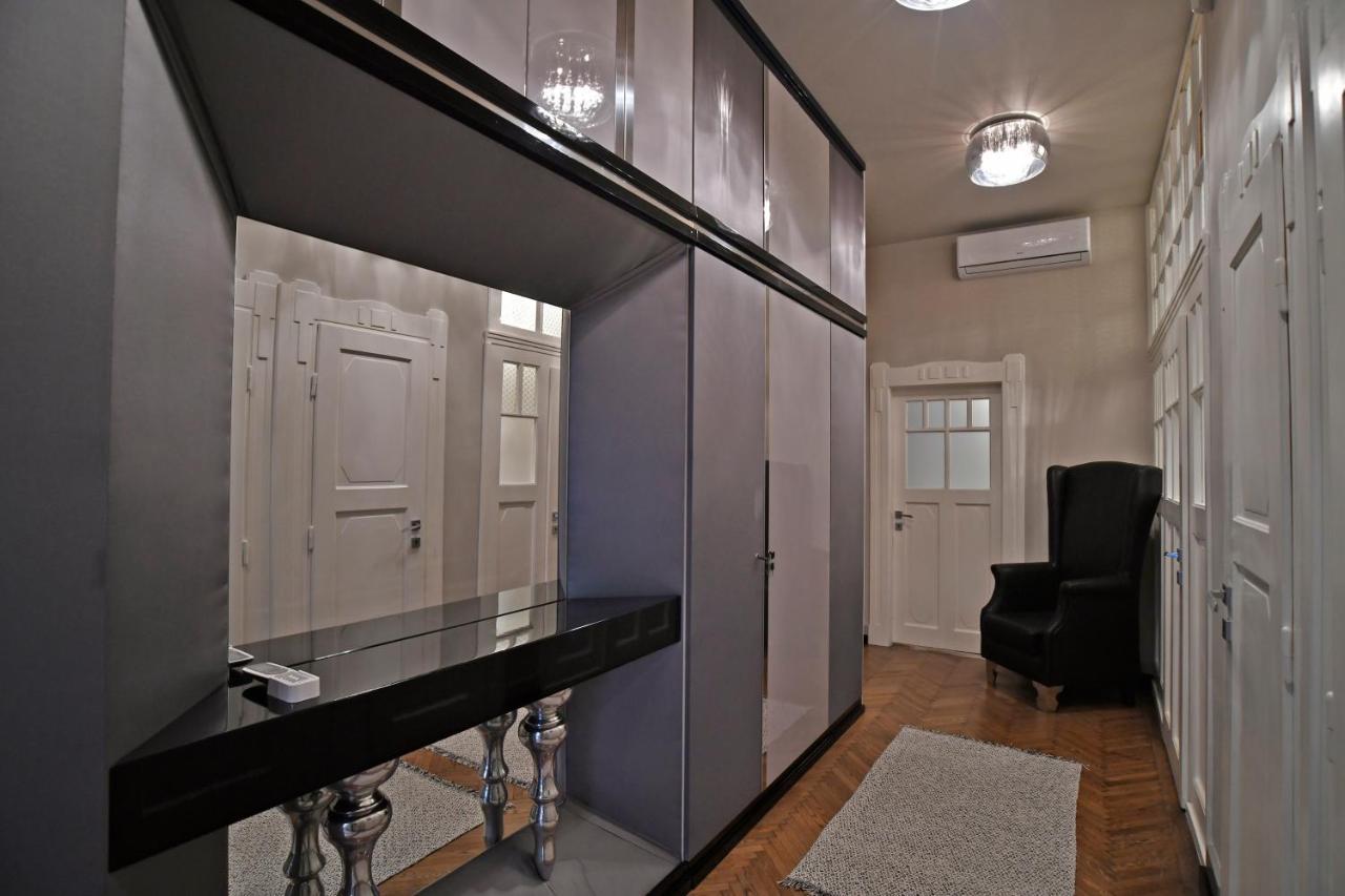 Apartamento Luxuryflat Near Centre On118 Sqm, 3br,2bth,8bed,ac *