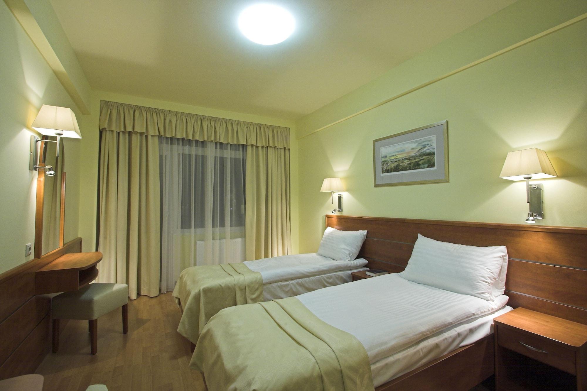 Hotel Benczur