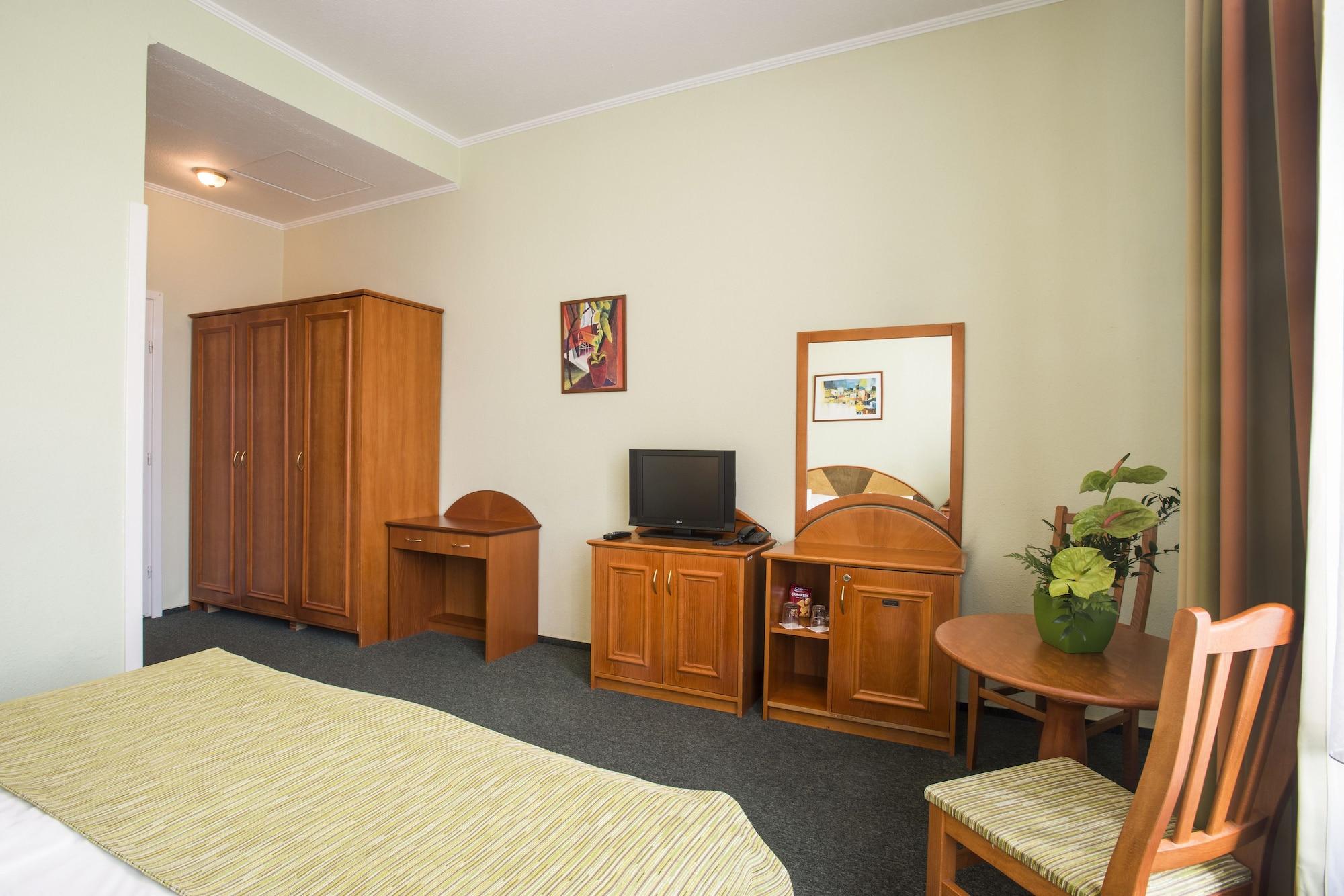 Hotel Baross -