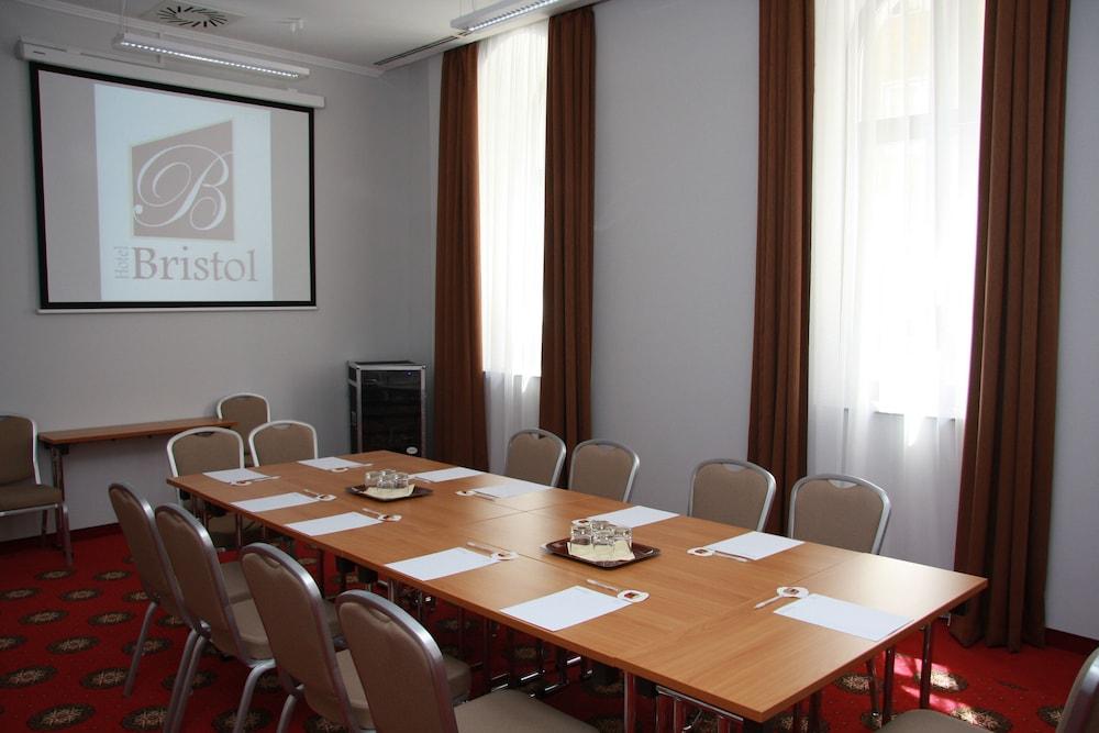 Hotel Bristol 4*