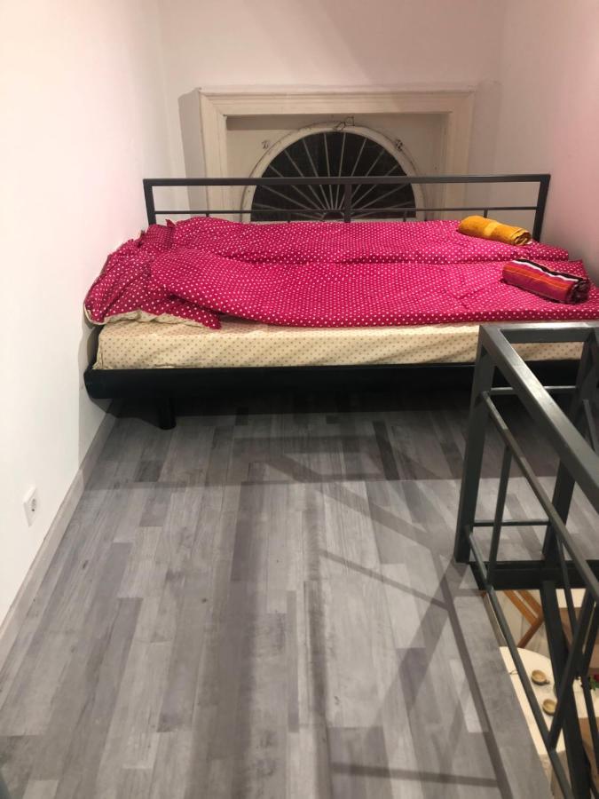 7dab Almassy Contactless Self Check-in Apartman *