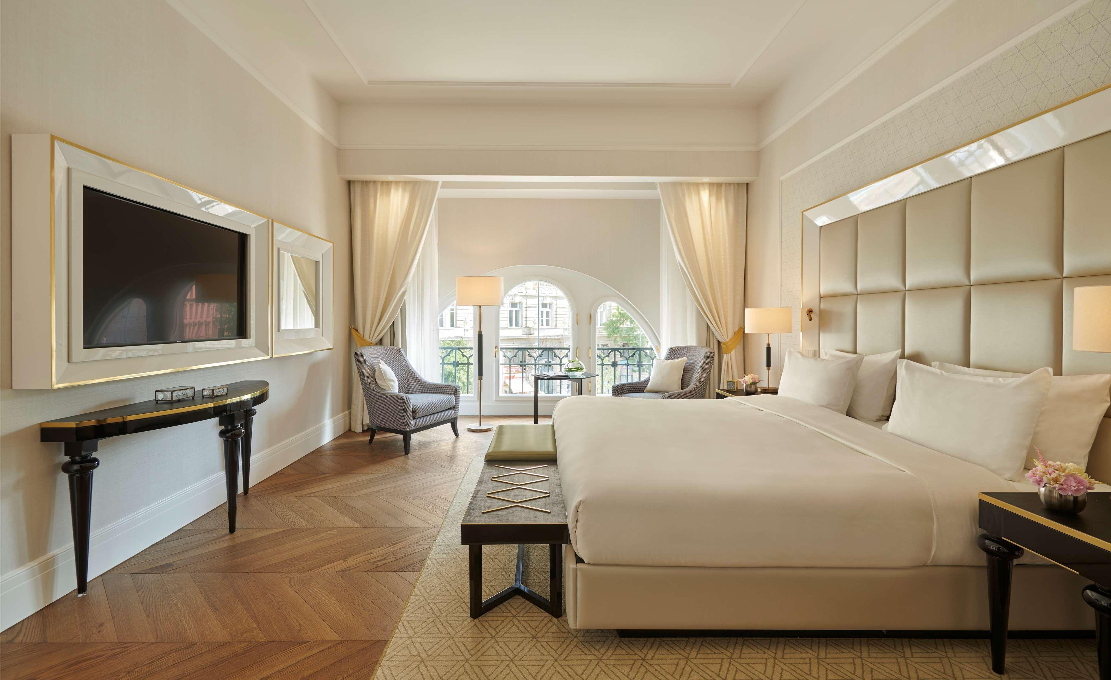 Párisi Udvar Budapest, Part Of Hyatt Hotel Budapest