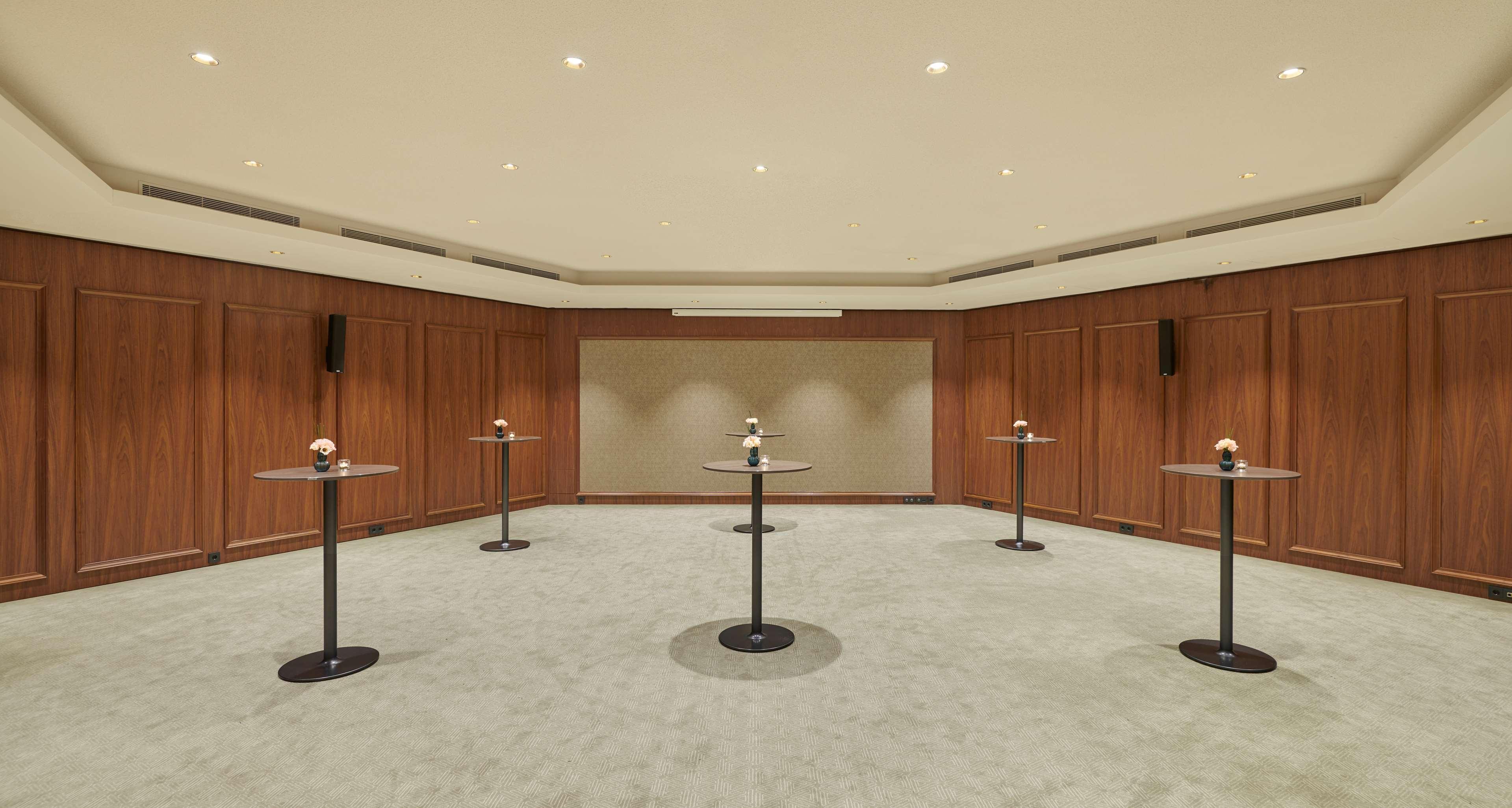 Párisi Udvar Budapest, Part Of Hyatt 5*