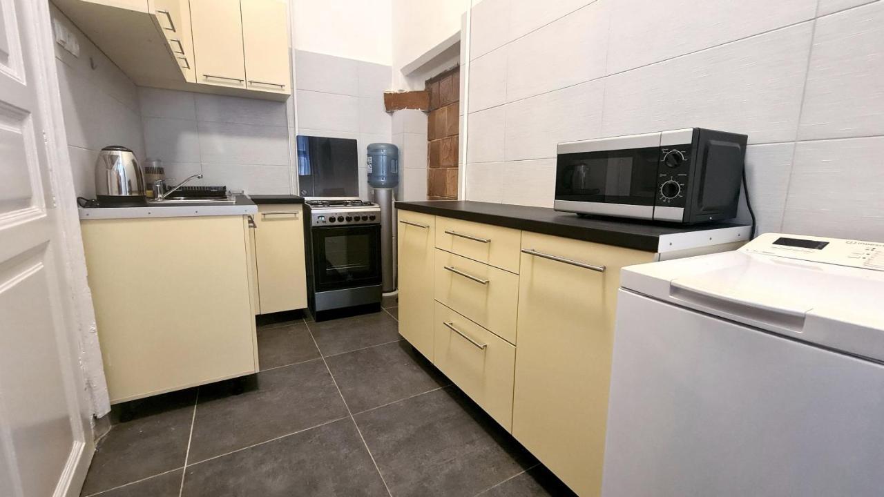 Appartamento Downtown Akacfa *