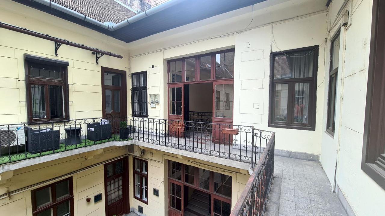 Appartamento Downtown Akacfa