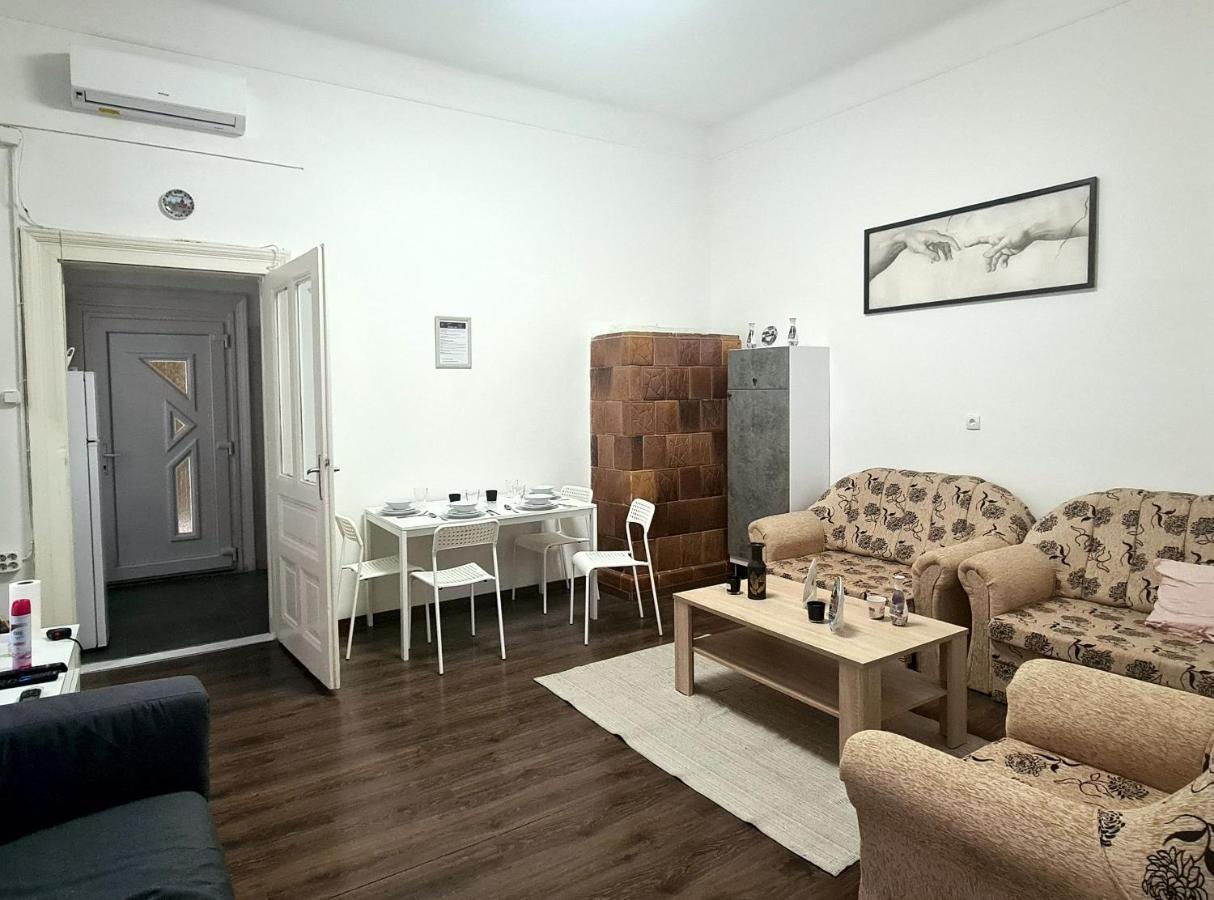 Appartamento Downtown Akacfa
