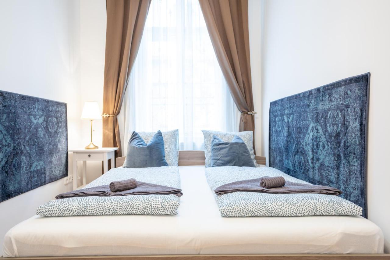 Emerald Suite With Free Parking *