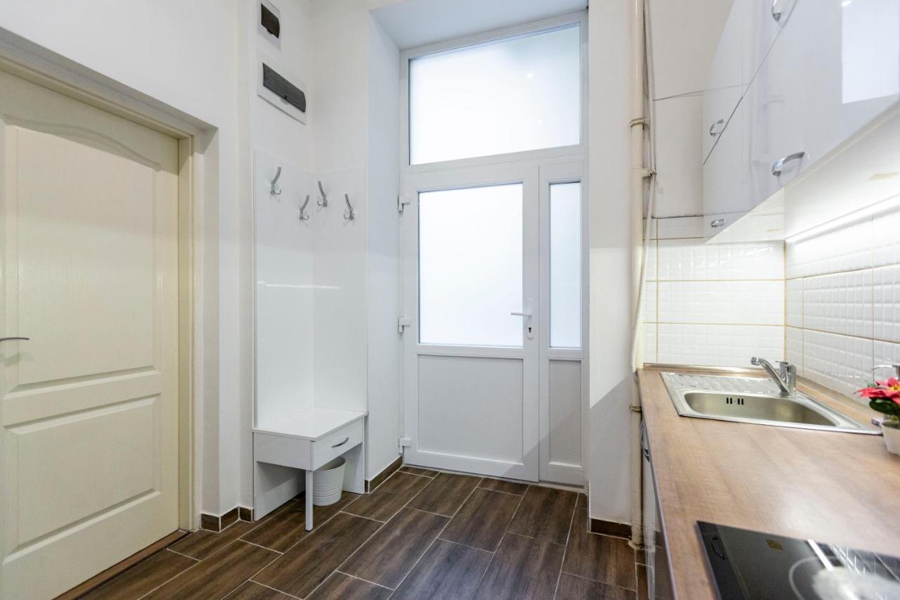 Cozy & Pleasant Homes In The Heart Of Apartmán Budapest