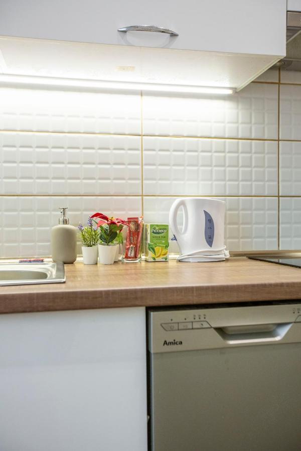 Cozy & Pleasant Homes In The Heart Of Apartmán *
