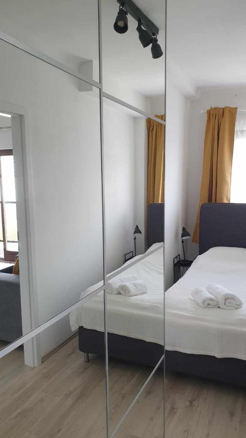 Allee Apartment *