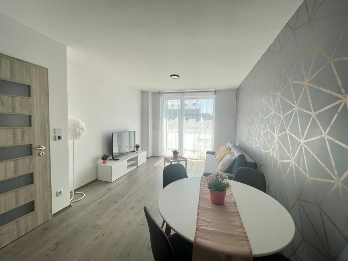 B144 Design Lux #freeparking Apartmán *