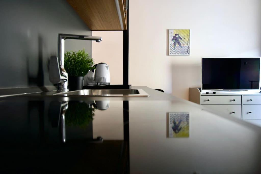 By Hi5- Rottenbiller Apartman Budapest