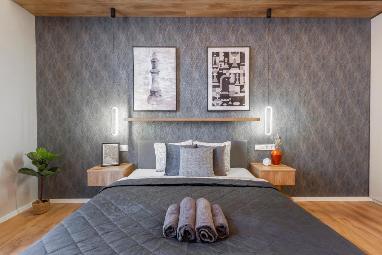 Exclusive Dohany With Balcony Next To The New York Cafe * Budapest