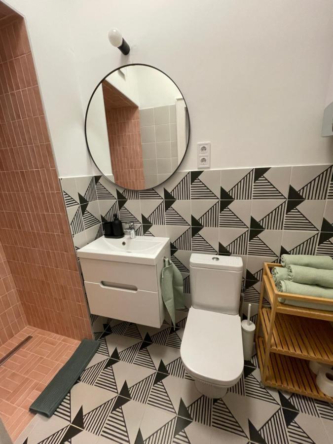 Apartment 5