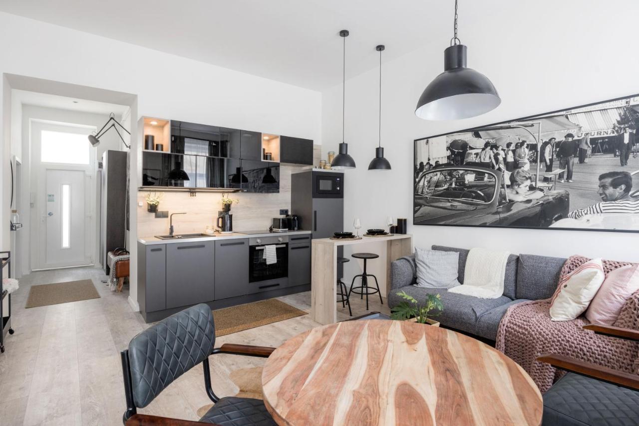 Two-bedroom Next To Music Academy Budapešť