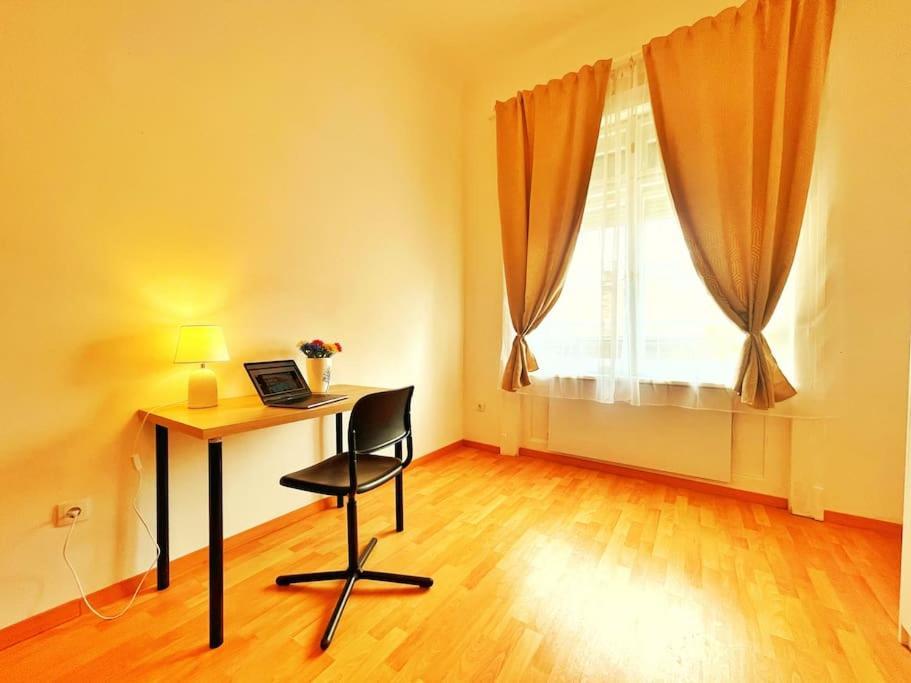 Spacious Flat *