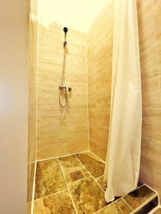 Spacious Flat Lejlighed