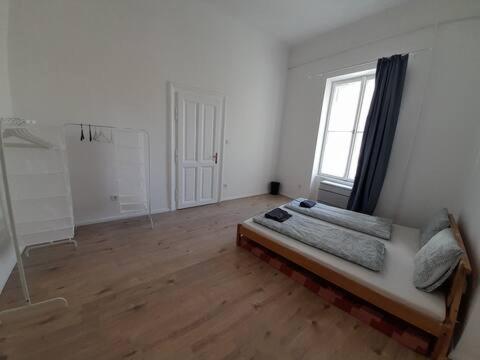 Sunny At Danube Hostal *