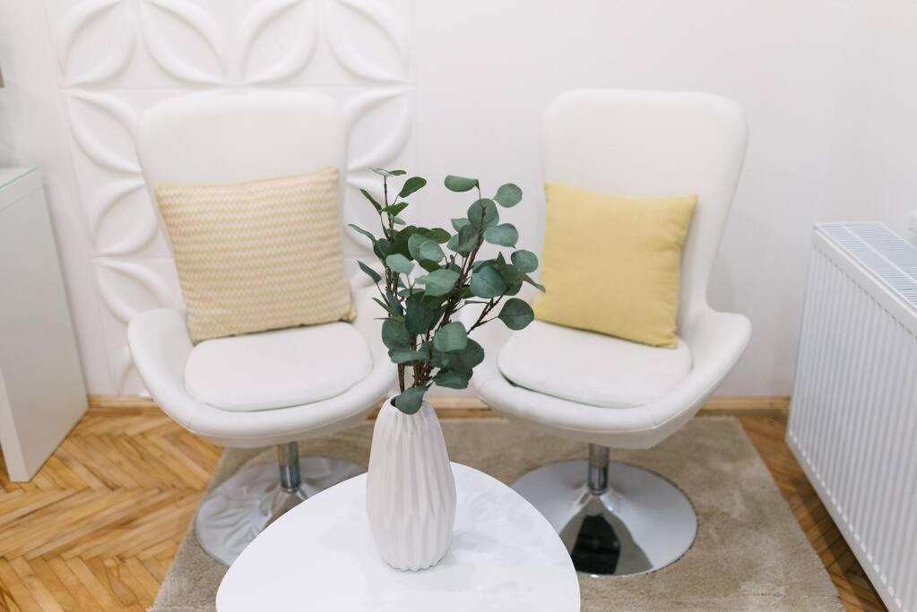 Stylish At Parliament Apartamento *