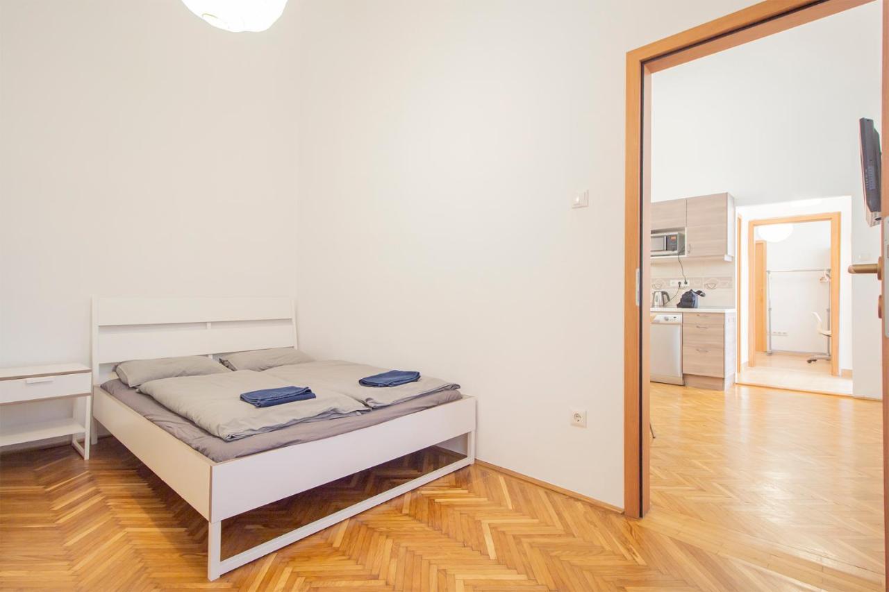 Apartment Two Bedroom At Basilica *