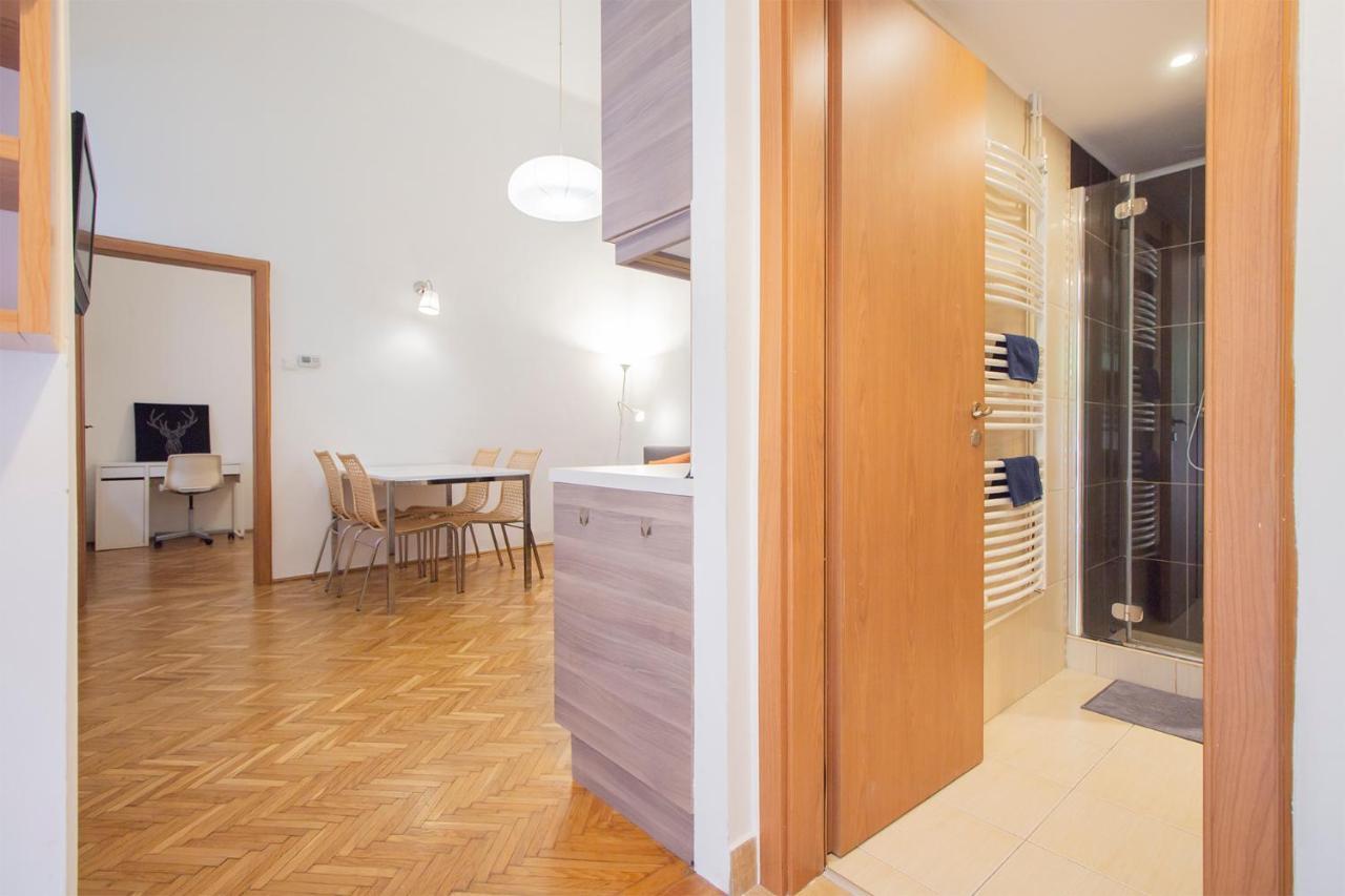 Two Bedroom At Basilica Apartment *
