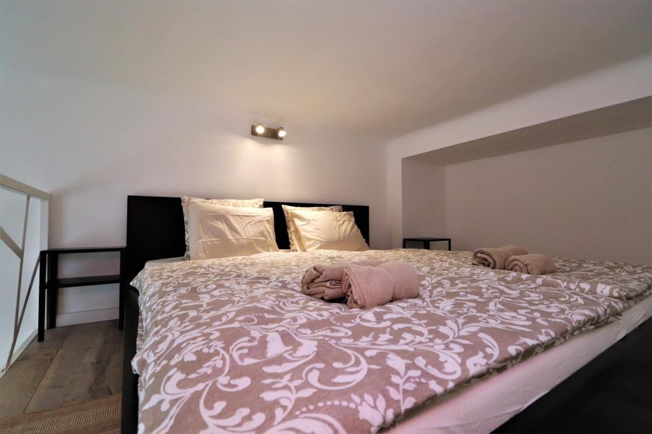 Roxy 4a Budapest