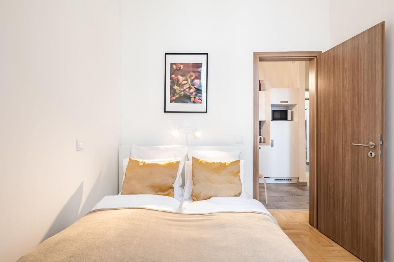 Extreme - New - Lively Neighbourhood Apartment Budapest