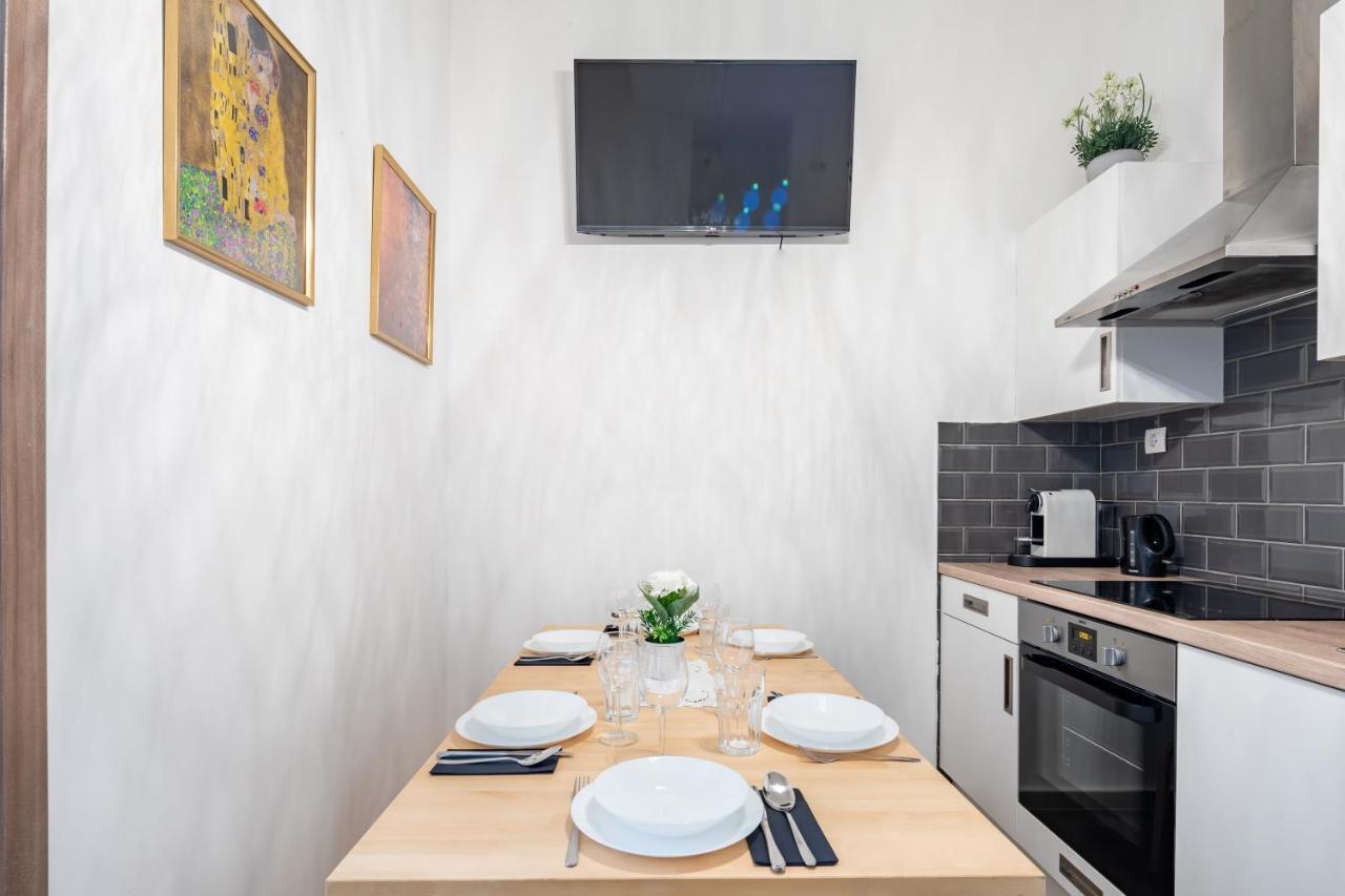 Apartment Extreme - New - Lively Neighbourhood