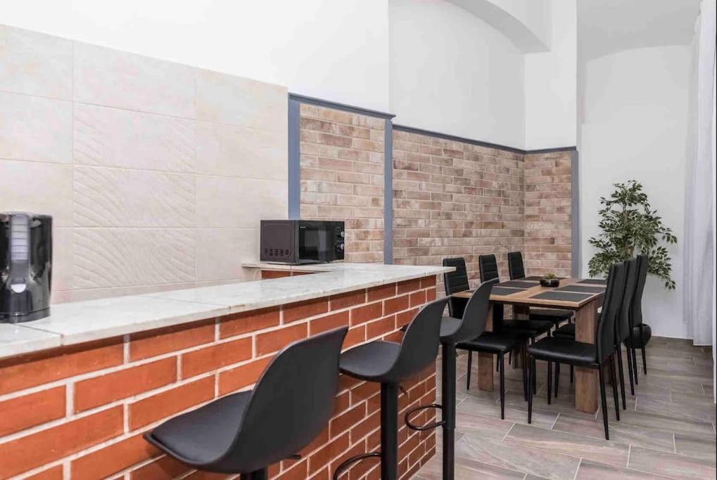 D3 Basilica Luxury Spacious Free Parking For 1 Car *