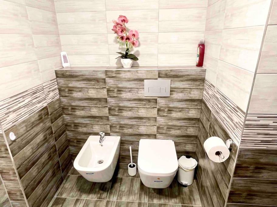 D3 Basilica Luxury Spacious Free Parking For 1 Car