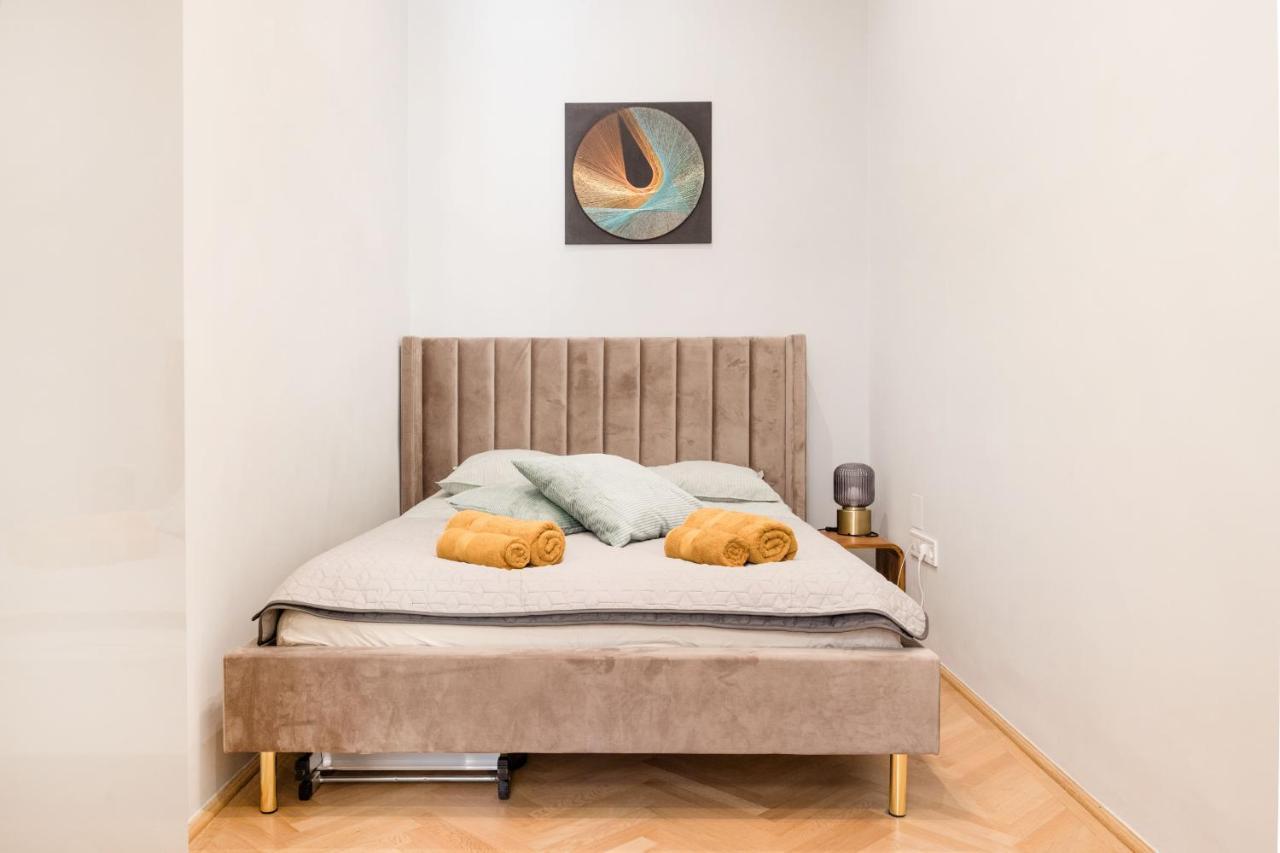 Elegant And Spacious Apartamento *