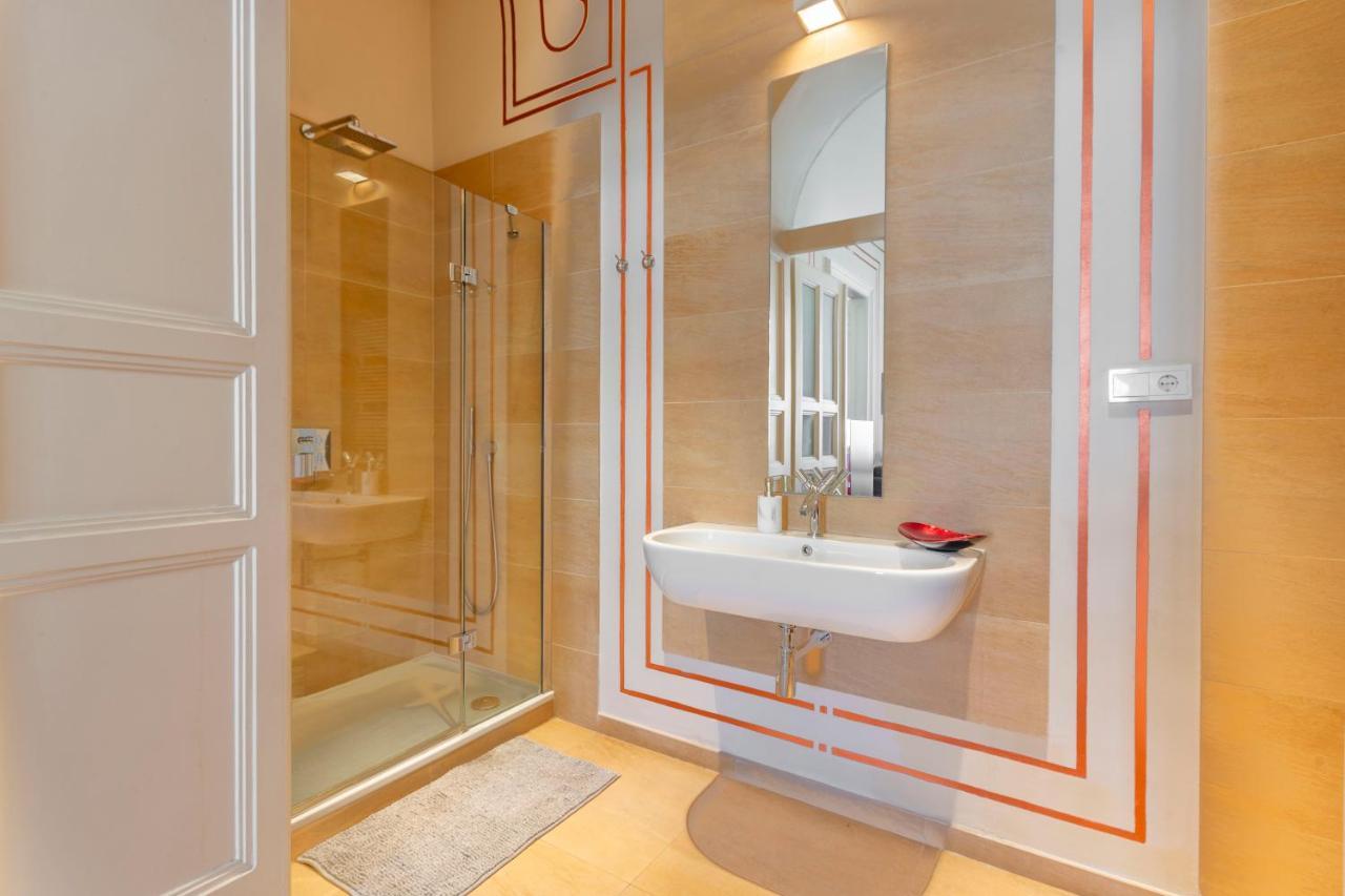 Exclusive & Stylish In The Heart Of Apartman *