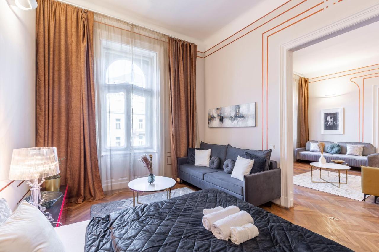 Exclusive & Stylish In The Heart Of Apartman
