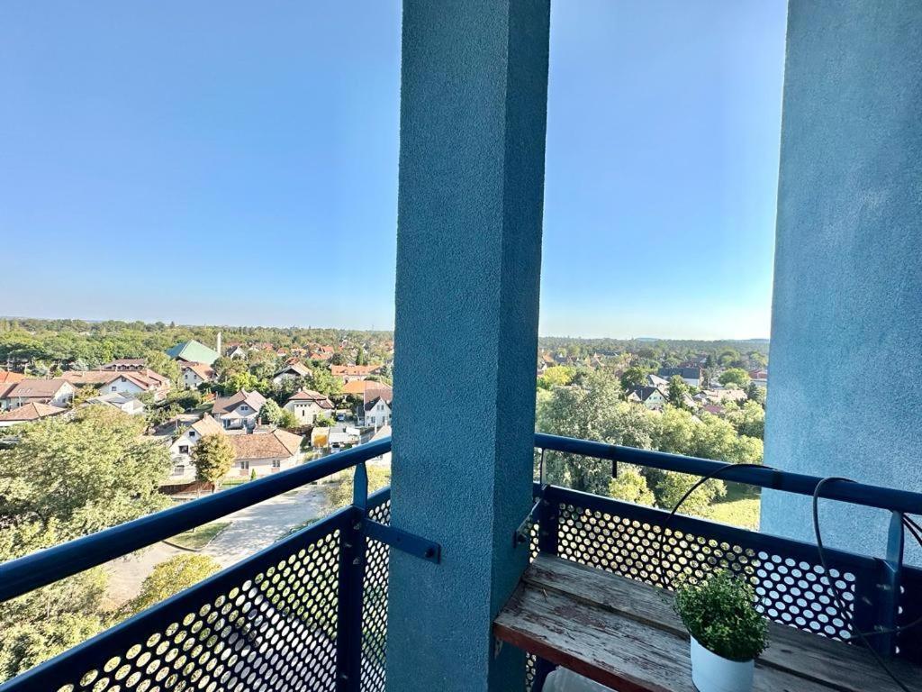 Lovely Young Panorama 01 #danube #balcony #freeparking Apartament Budapeszt